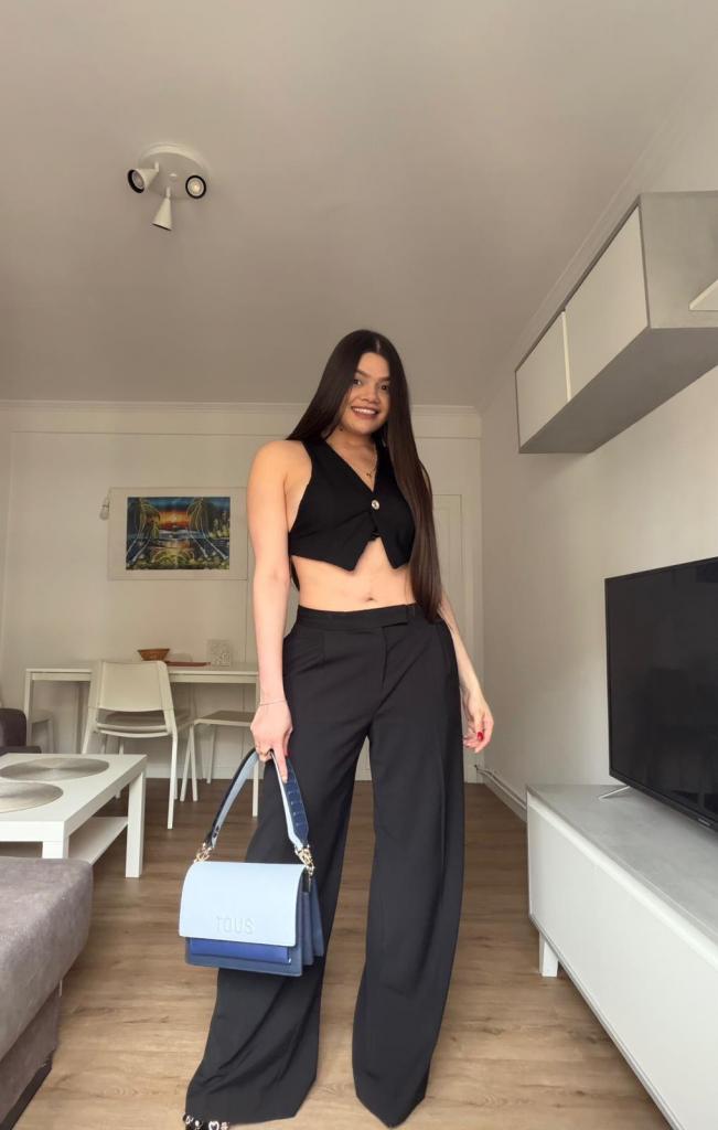 Chica busca chico en Ibiza: 