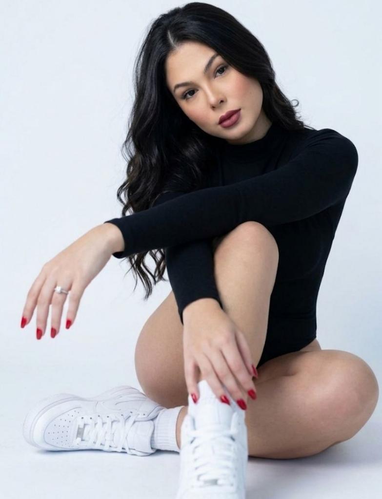 Chica busca chico en Granada: 