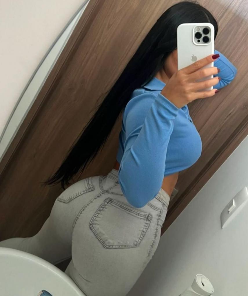 Chica busca chico en Almería: 