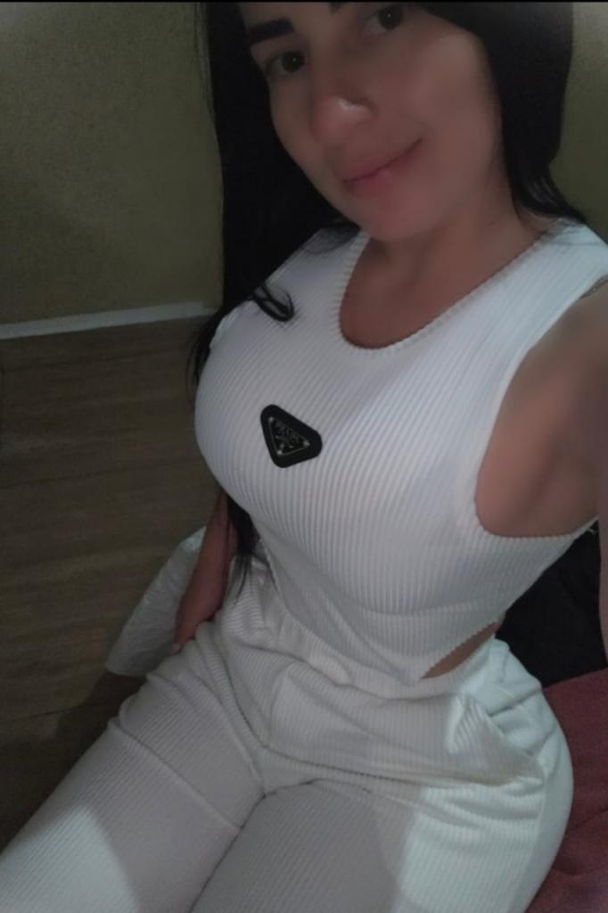627220616: Chica busca chico en Sevilla