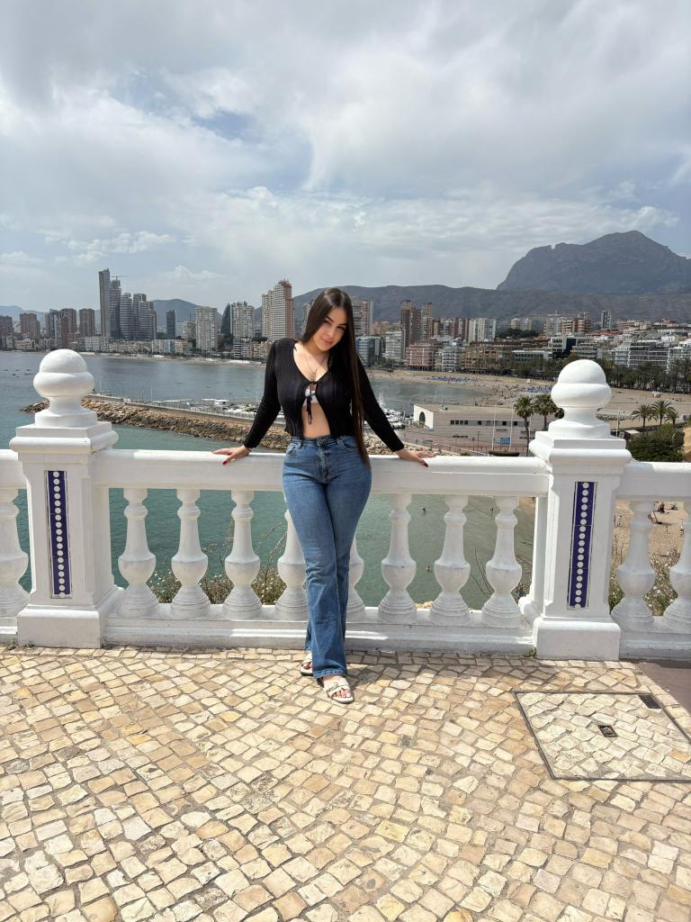Chica busca chico en Alicante: 