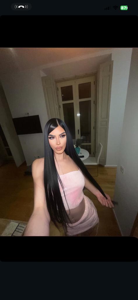 670627809: Travesti en Málaga