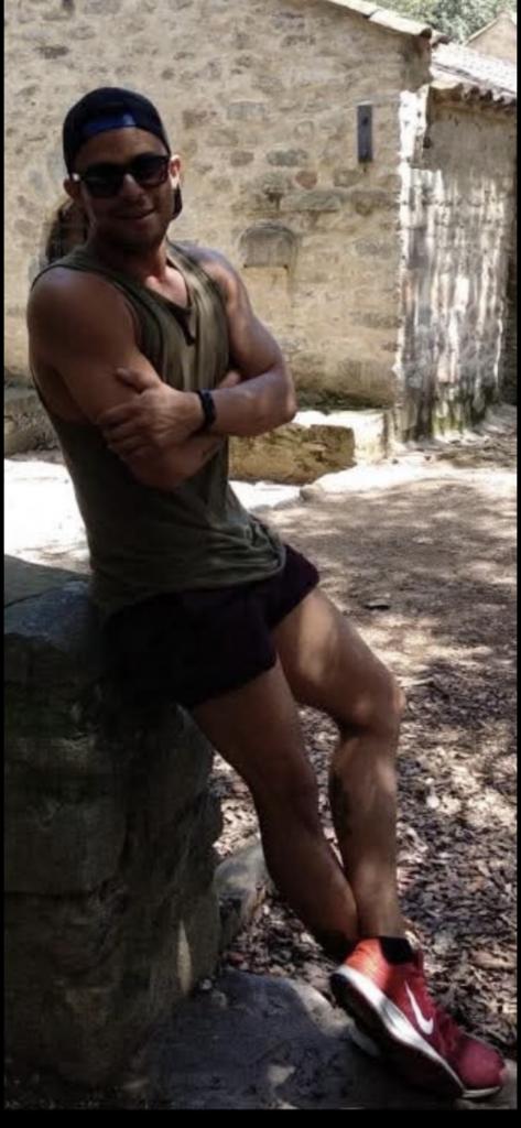Chico busca chica en Gerona: 