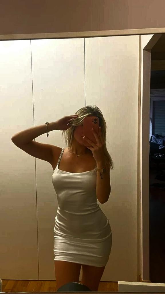 647322687: Chica busca chico en Madrid
