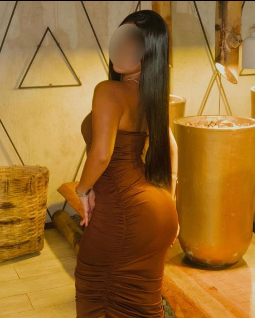 Chica busca chico en Almería: 