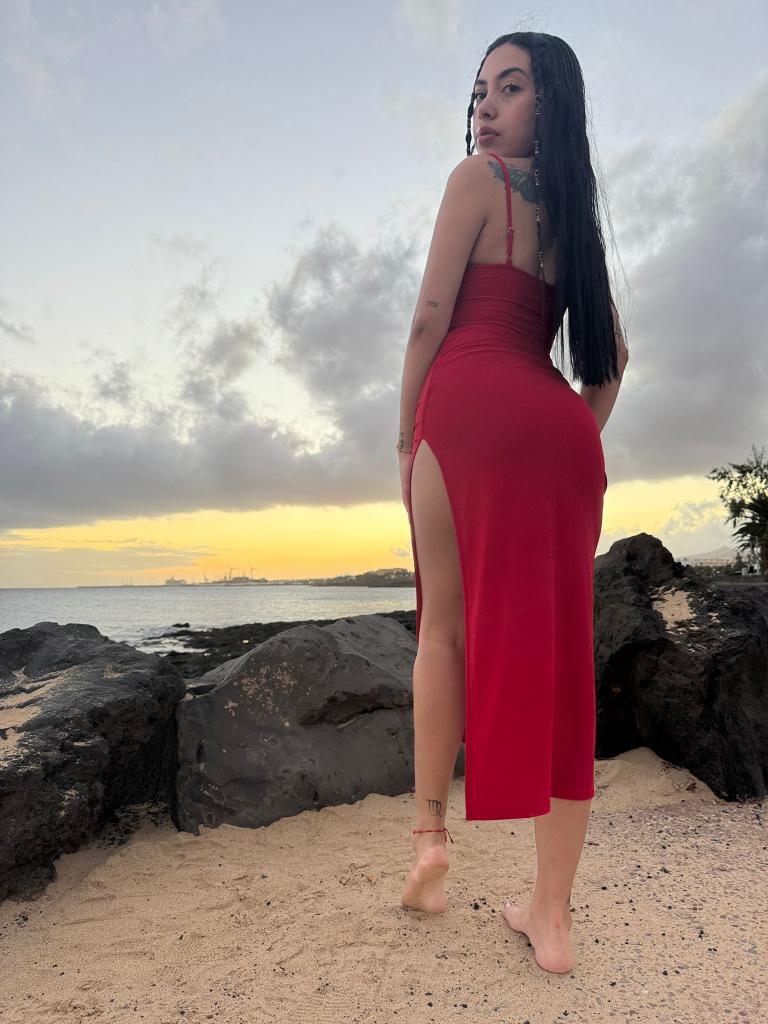 Chica busca chico en Formentera: 