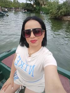 623158173: Chica busca chico en Barcelona