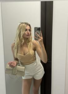 743095130: Chica busca chico en Málaga