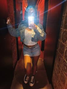678419141: Chica busca chico en Barcelona