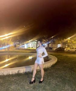 661094277: Chica busca chico en Zaragoza