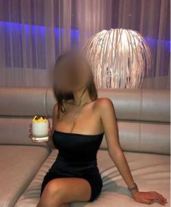 628312271: Chica busca chico en La Coruña