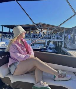 604196977: Chica busca chico en Málaga