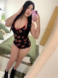 664535903: Chica busca chico en Málaga