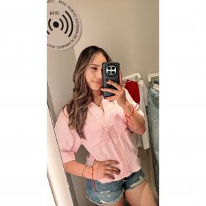 667694619: Chica busca chico en Sevilla