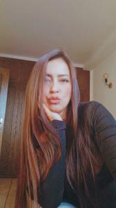 672090272: Chica busca chico en Gerona