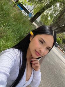 678697521: Chica busca chico en La Coruña