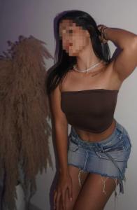 617974495: Chica busca chico en Barcelona