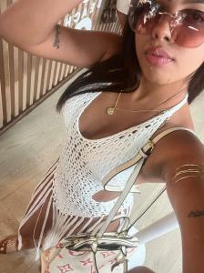 607020075: Chica busca chico en Ibiza