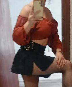 742075149: Chica busca chico en León