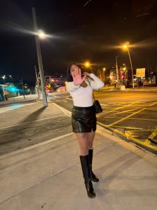 685248025: Chica busca chico en Málaga