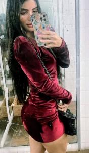 672960311: Chica busca chico en Málaga