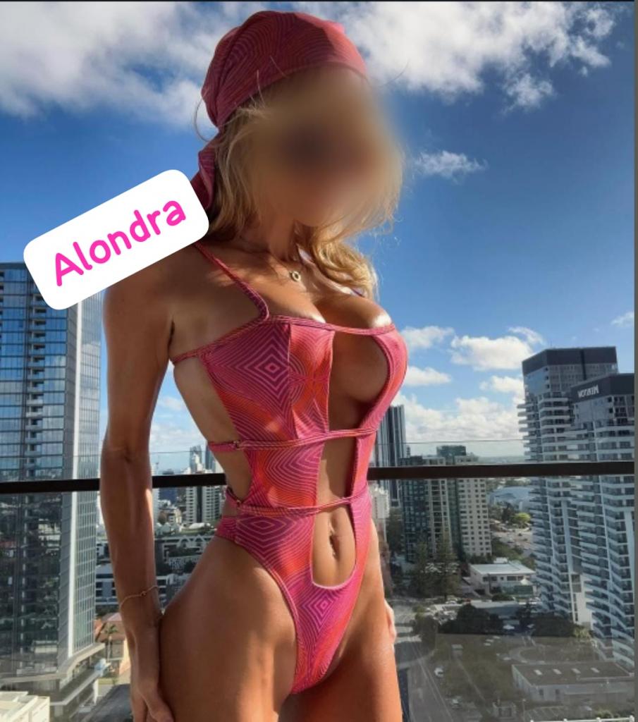 613714642: Chica busca chico en Almería