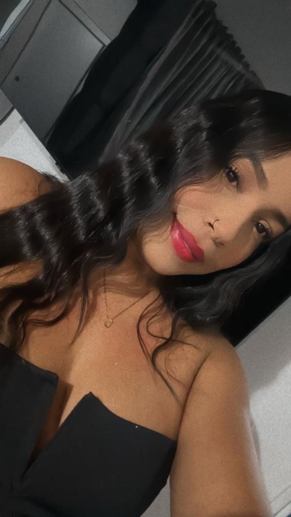 Chica busca chico en Ibiza: 