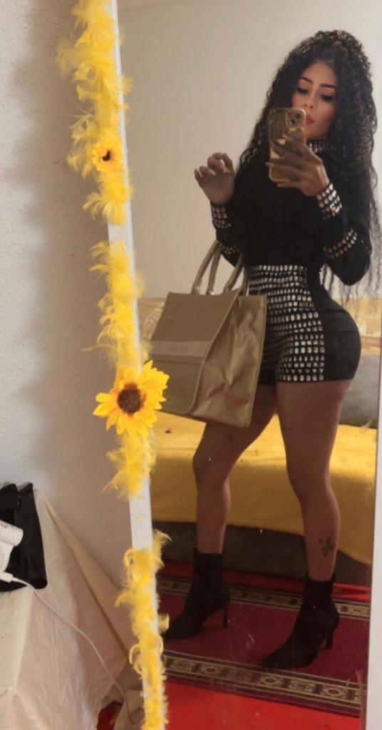 634346521: Chica busca chico en León