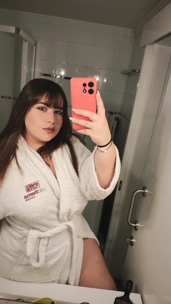 610773334: Chica busca chico en Tenerife