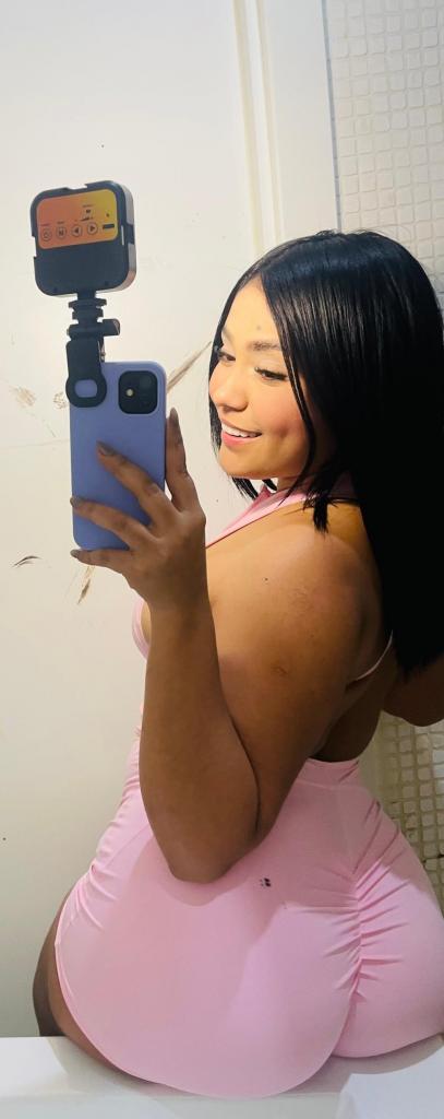 Chica busca chico en Valencia: Chica busca chico