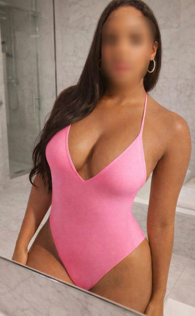 Chica busca chico en Tarragona: 