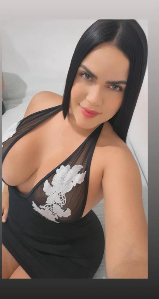 610113584: Chica busca chico en Almería