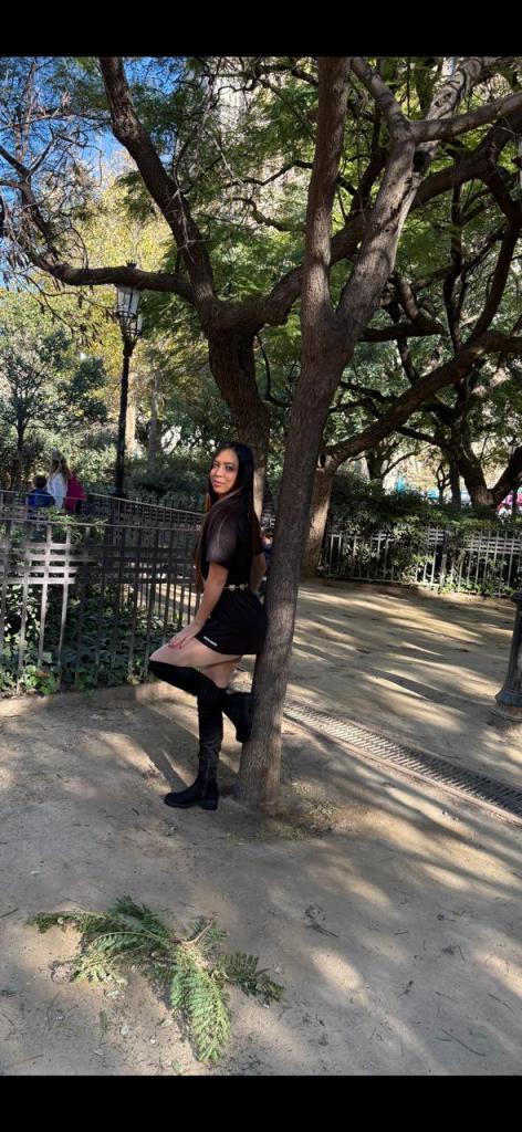 612282045: Chica busca chico en Valencia
