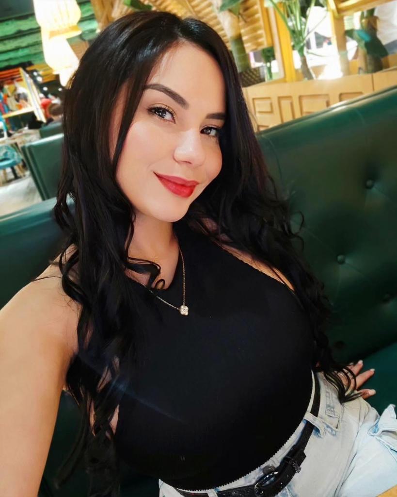 Chica busca chico en Alicante: 