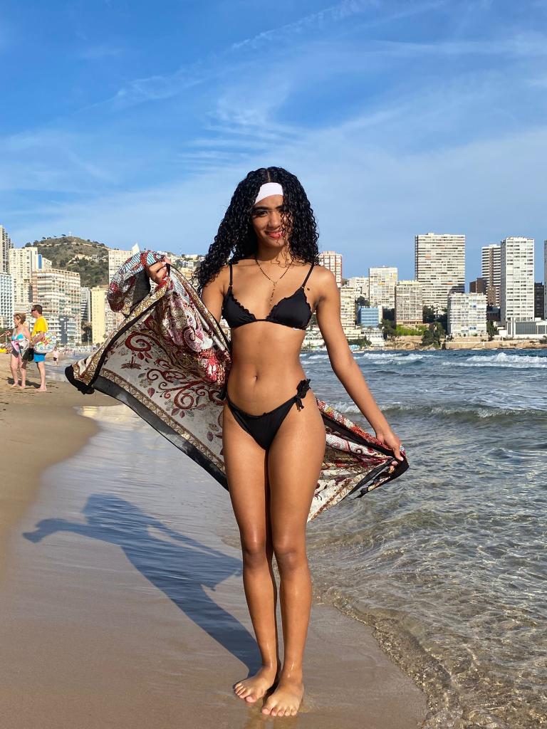 Chica busca chico en Alicante: 