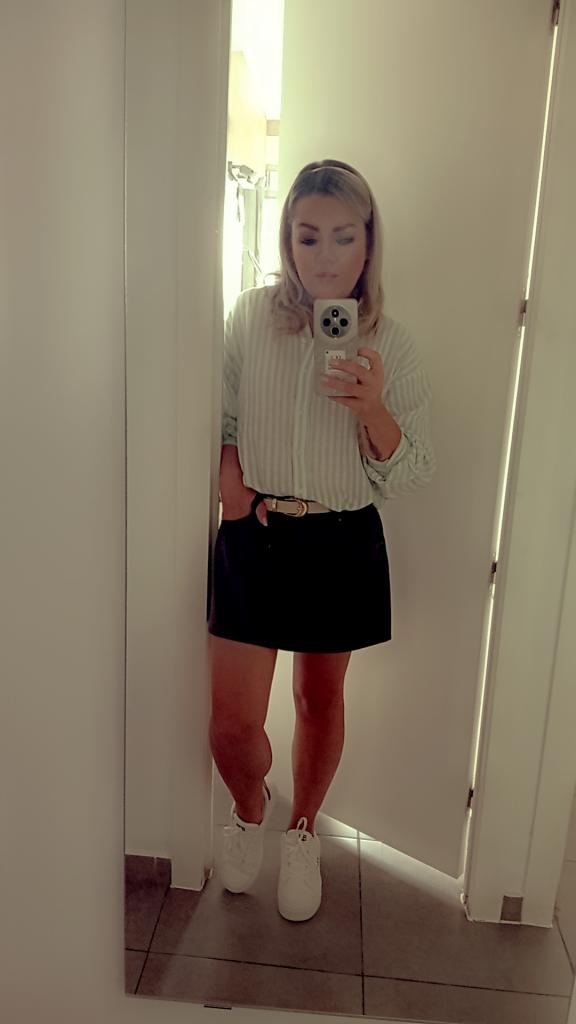 Chica busca chico en Tenerife: 