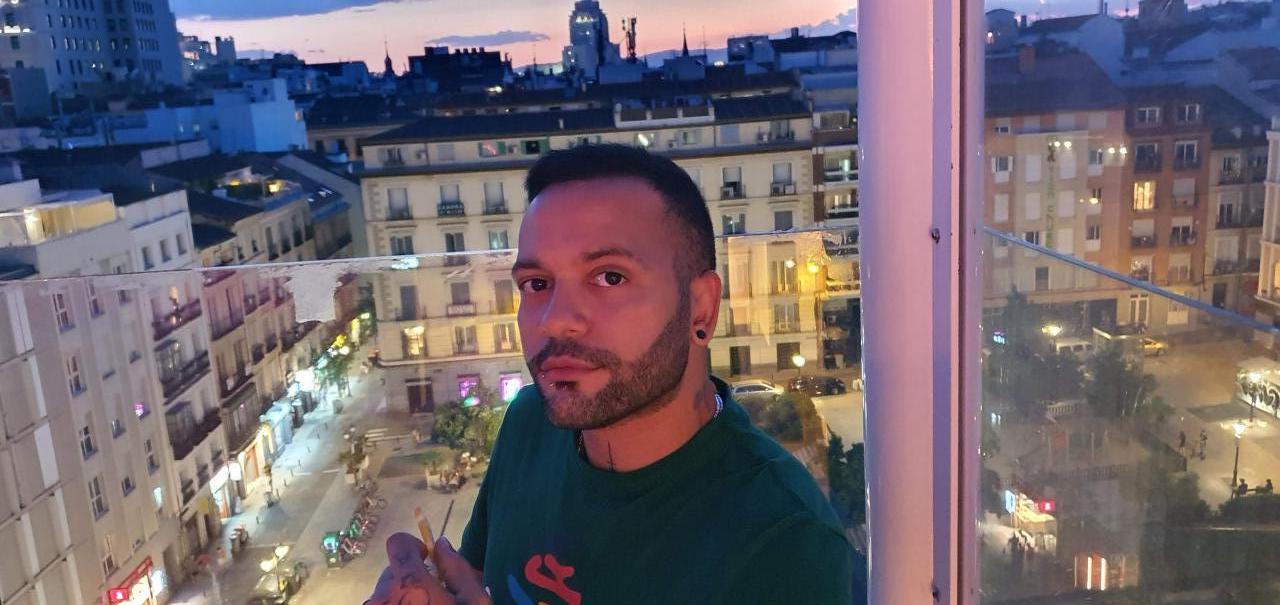 673376726: Chico busca chica en Alicante
