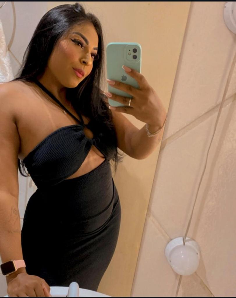 613792580: Chica busca chico en Lugo