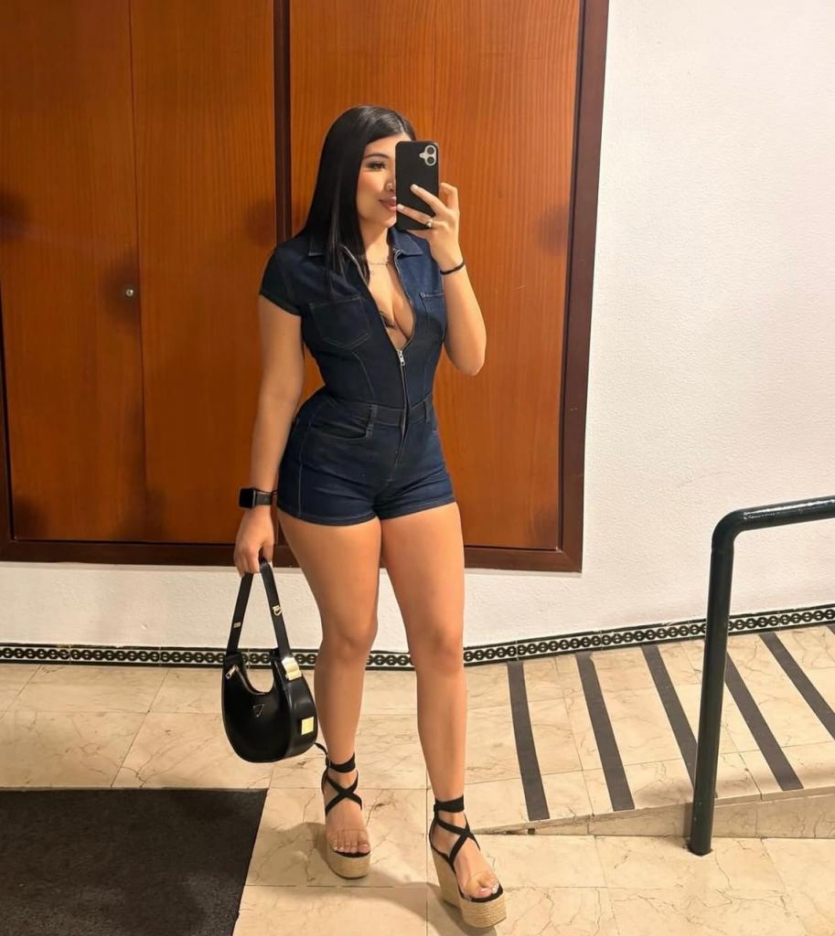 Chica busca chico en Huelva: 