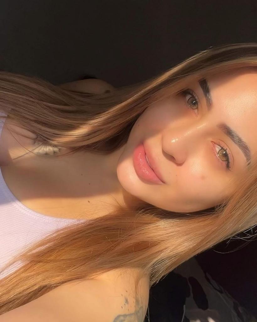 Chica busca chico en Alicante: Chica busca chico