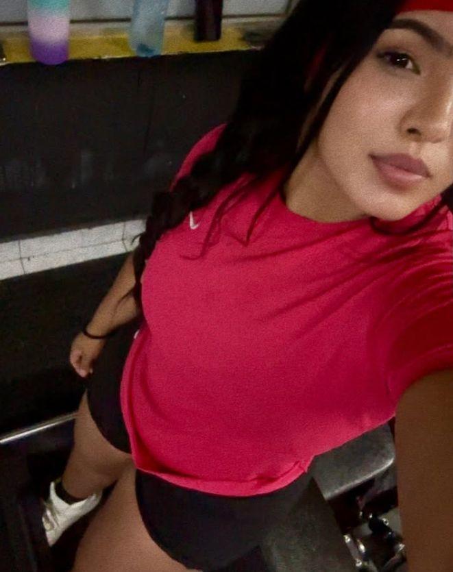 663415579: Chica busca chico en León