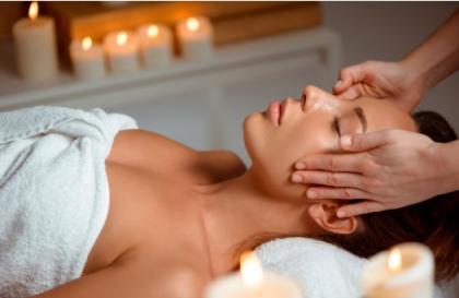 688502351: Chica busca chico en Barcelona