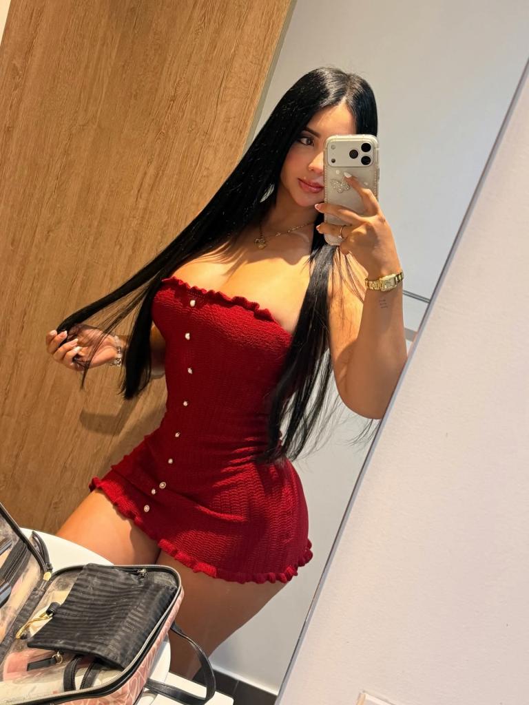 Chica busca chico en Almería: 
