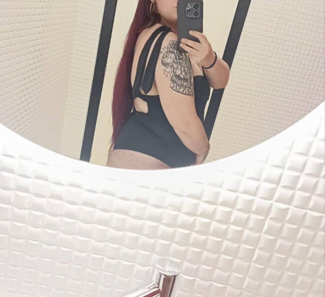 Chica busca chico en Cádiz: 