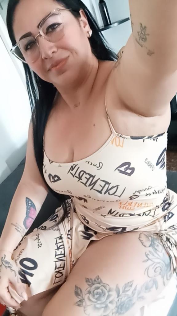 636626982: Chica busca chico en Ávila