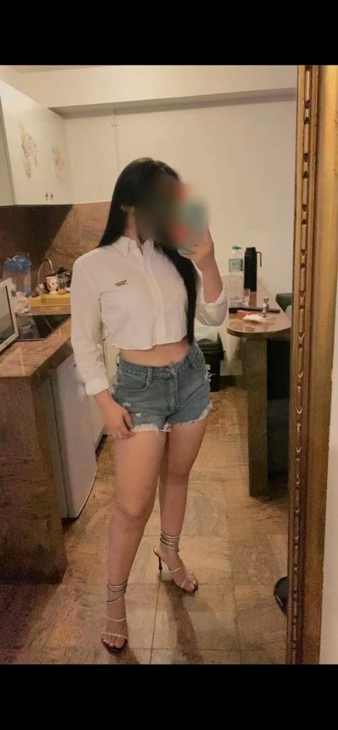 Chica busca chico en Cádiz: 