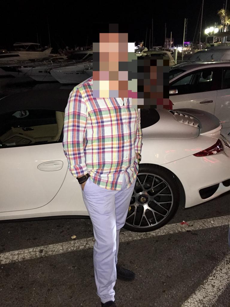 Chico busca chica en Málaga: 
