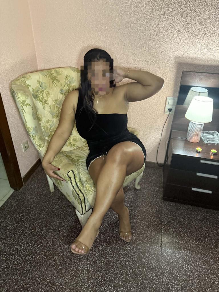 611570054: Chica busca chico en Alicante