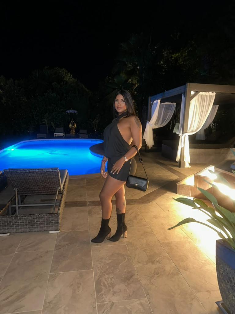 658385979: Chica busca chico en Málaga