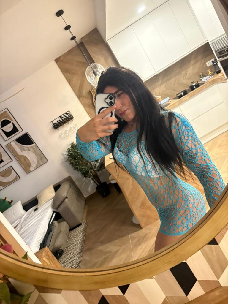 662383582: Transexual en Sevilla